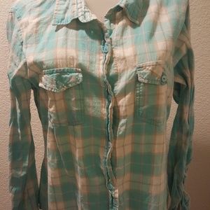 Long sleeve plaid shirt